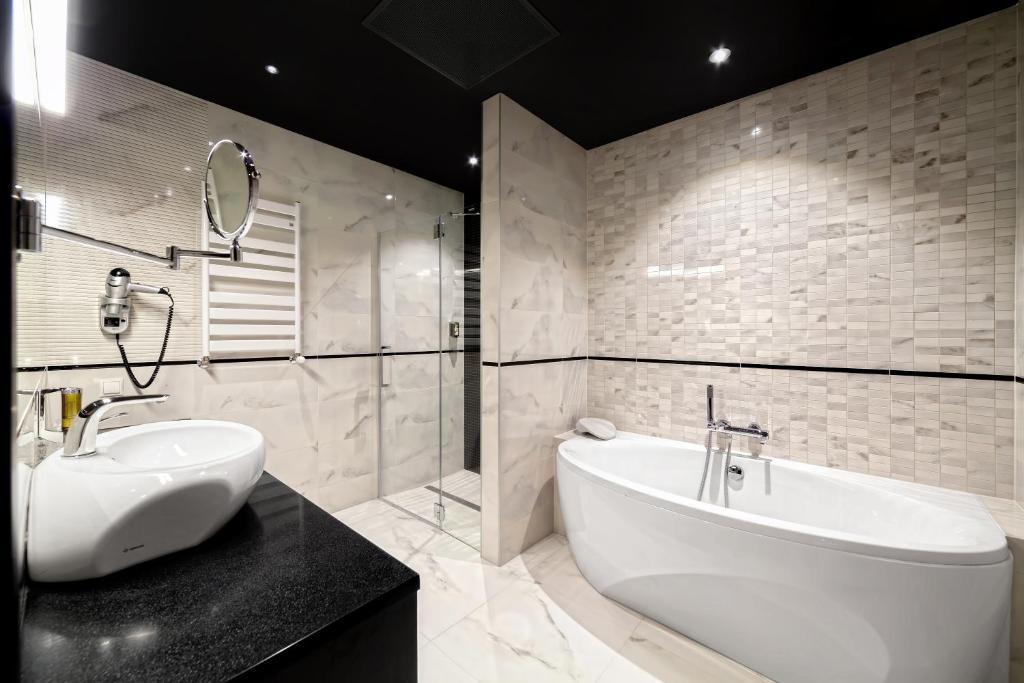 Sloneczny Zdroj Medical Spa & Wellness Busko-Zdrój Rom bilde